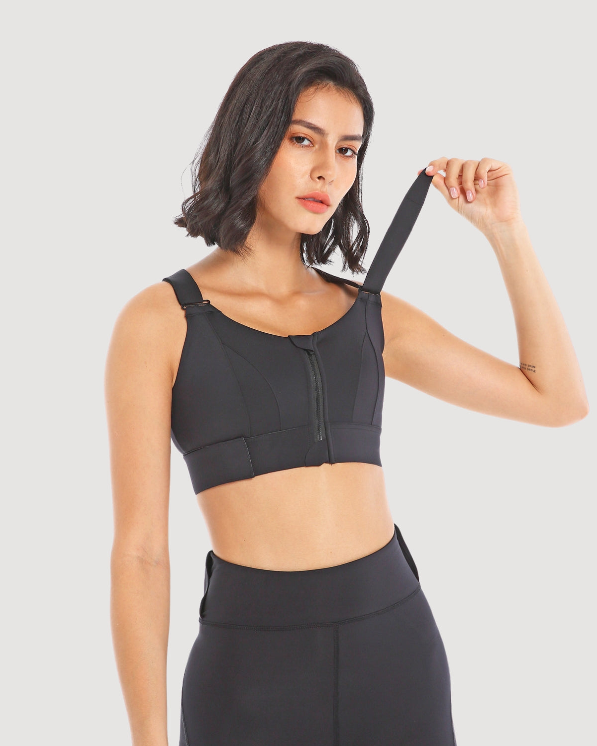 FlexFit Zip Sports Bra with Velcro Straps - Classic