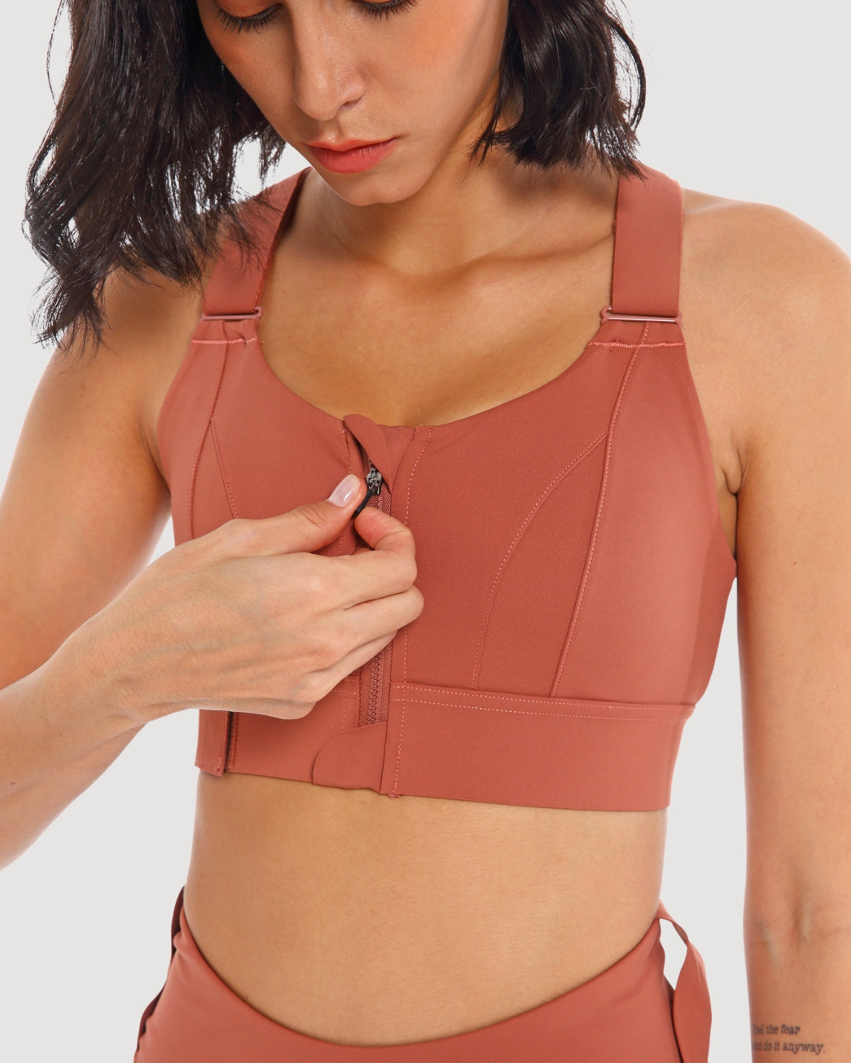 FlexFit Zip Sports Bra with Velcro Straps - Retro